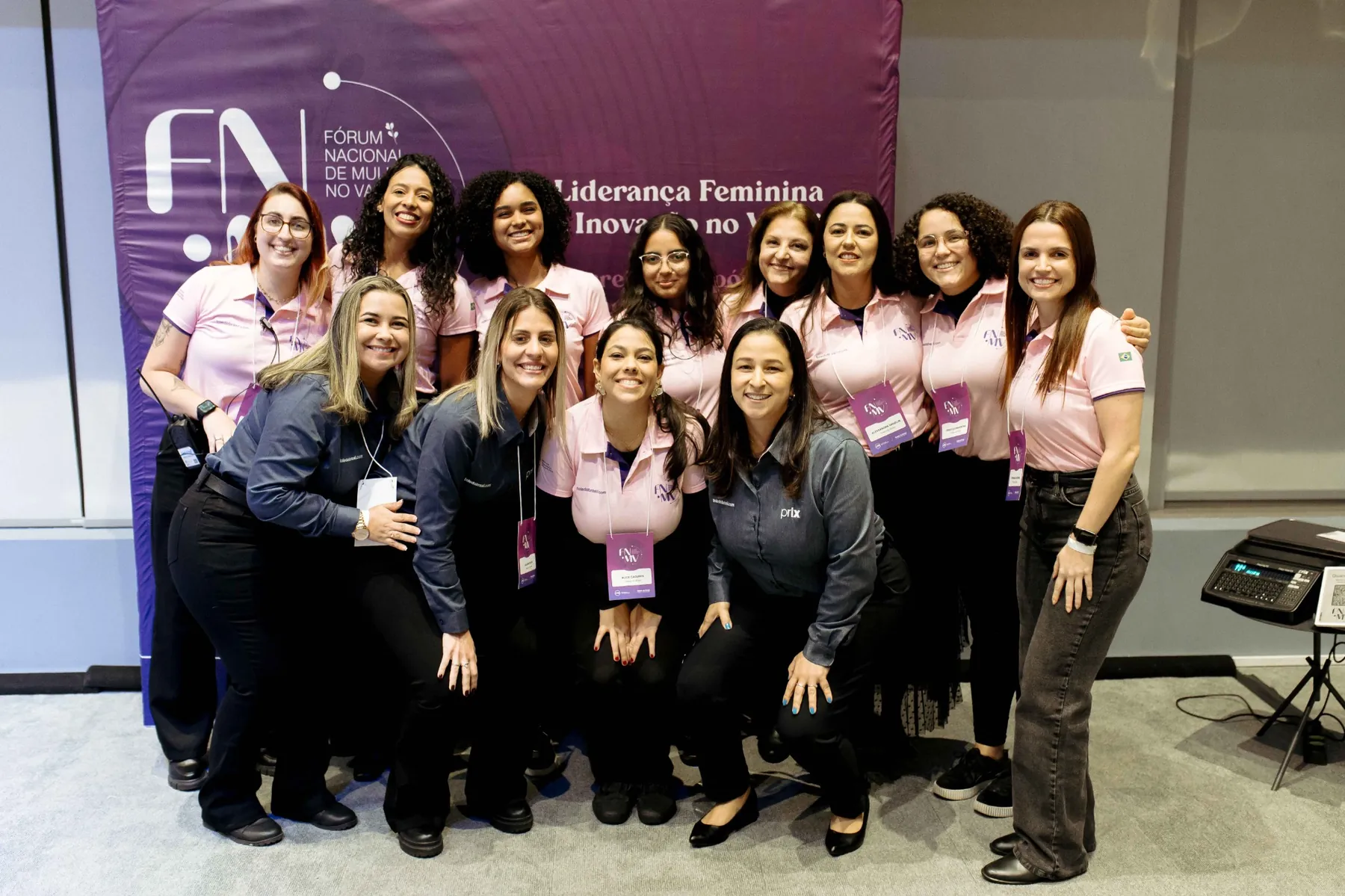 Equipe da Toledo do Brasil reunida no Fórum Nacional de Mulheres no Varejo